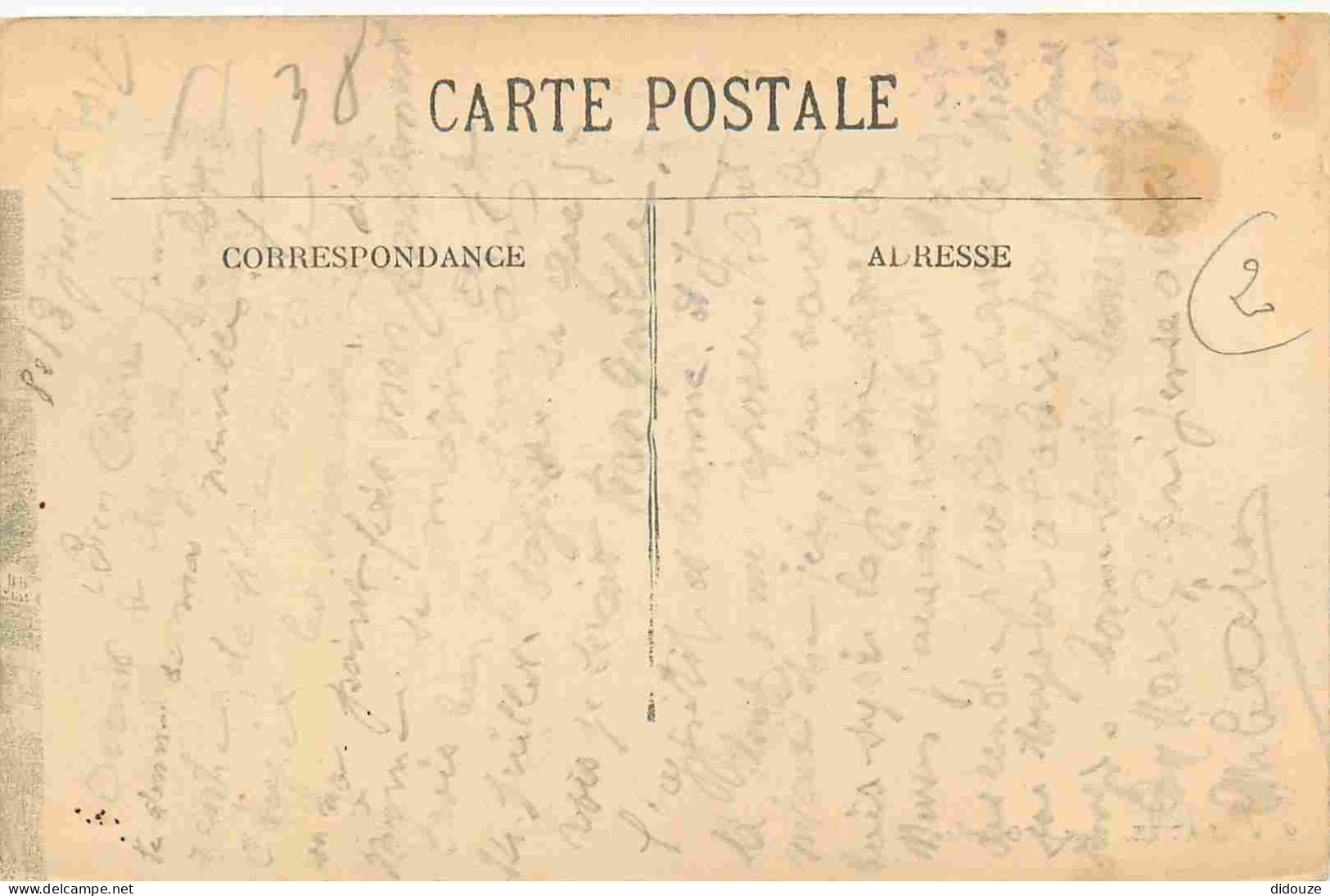 38 - Bourgoin - Vue Générale - CPA - Oblitération Ronde De 1917 - Voir Scans Recto-Verso - Bourgoin