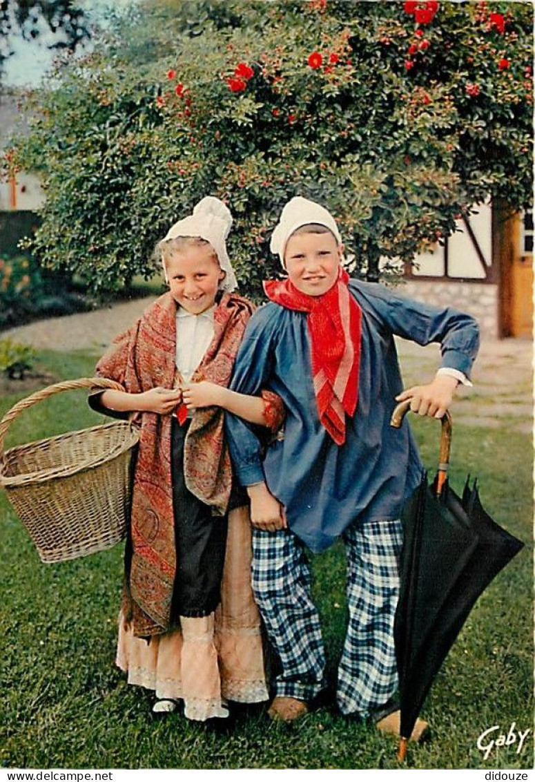 Folklore - Normandie - Bras Dessus - Bras Dessous - Enfants - CPM - Carte Neuve - Voir Scans Recto-Verso - Costumes