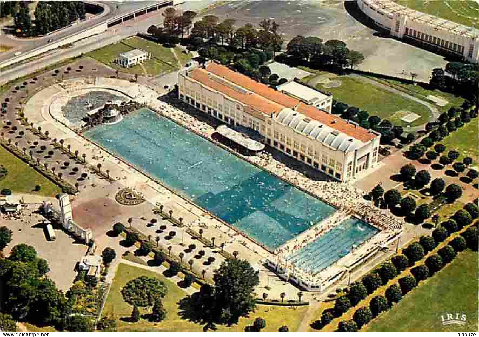 31 - Toulouse - Le Parc Des Sports - Piscine - Stadium - Vue Aérienne - Etat Pli Visible - CPM - Voir Scans Recto-Verso - Toulouse