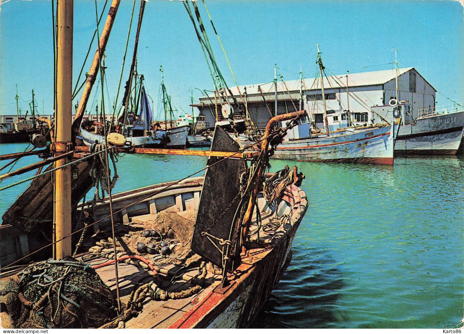 Port La Nouvelle * Le Golfe Du Lion * Bateaux De Pêche Sur Le Canal - Port La Nouvelle