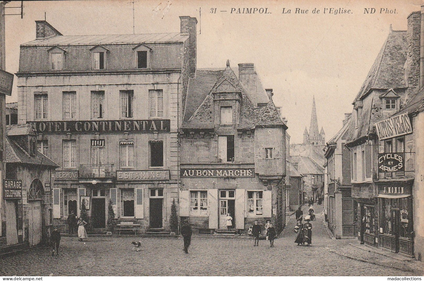 Paimpol (22 - Côtes D'Armor)  La Rue De L'Eglise - Paimpol