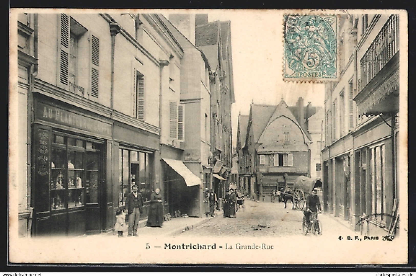 CPA Montrichard, La Grande-Rue, Vue De La Rue  - Montrichard