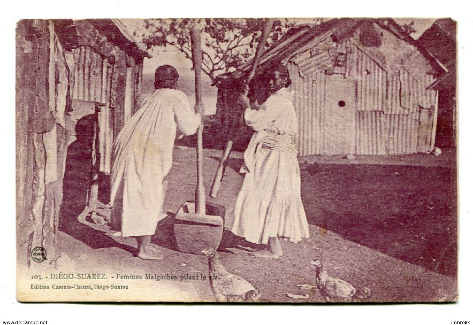 DIEGO-SUAREZ (Antsiranana) - Femmes Malgaches Pilant Le Riz - Circulée En 1916 - Madagascar