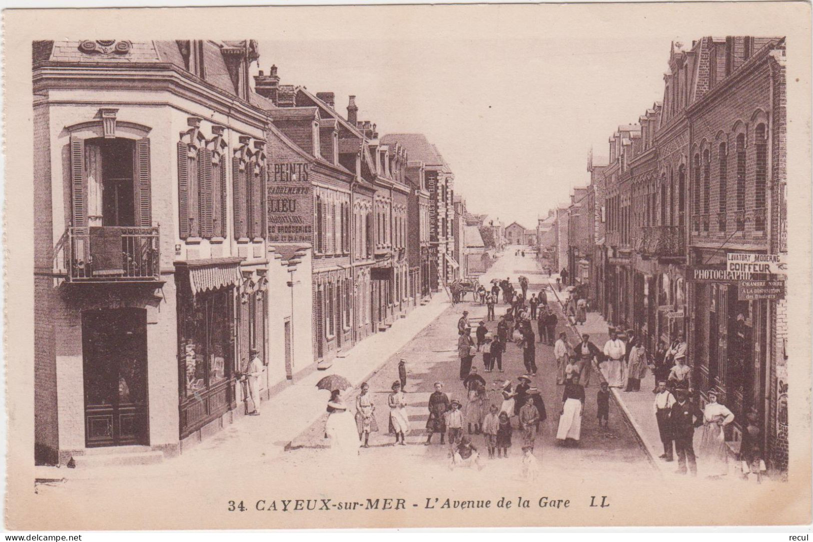 SOMME - 34 - CAYEUX Sur MER - L'Avenue De La Gare - Cayeux Sur Mer