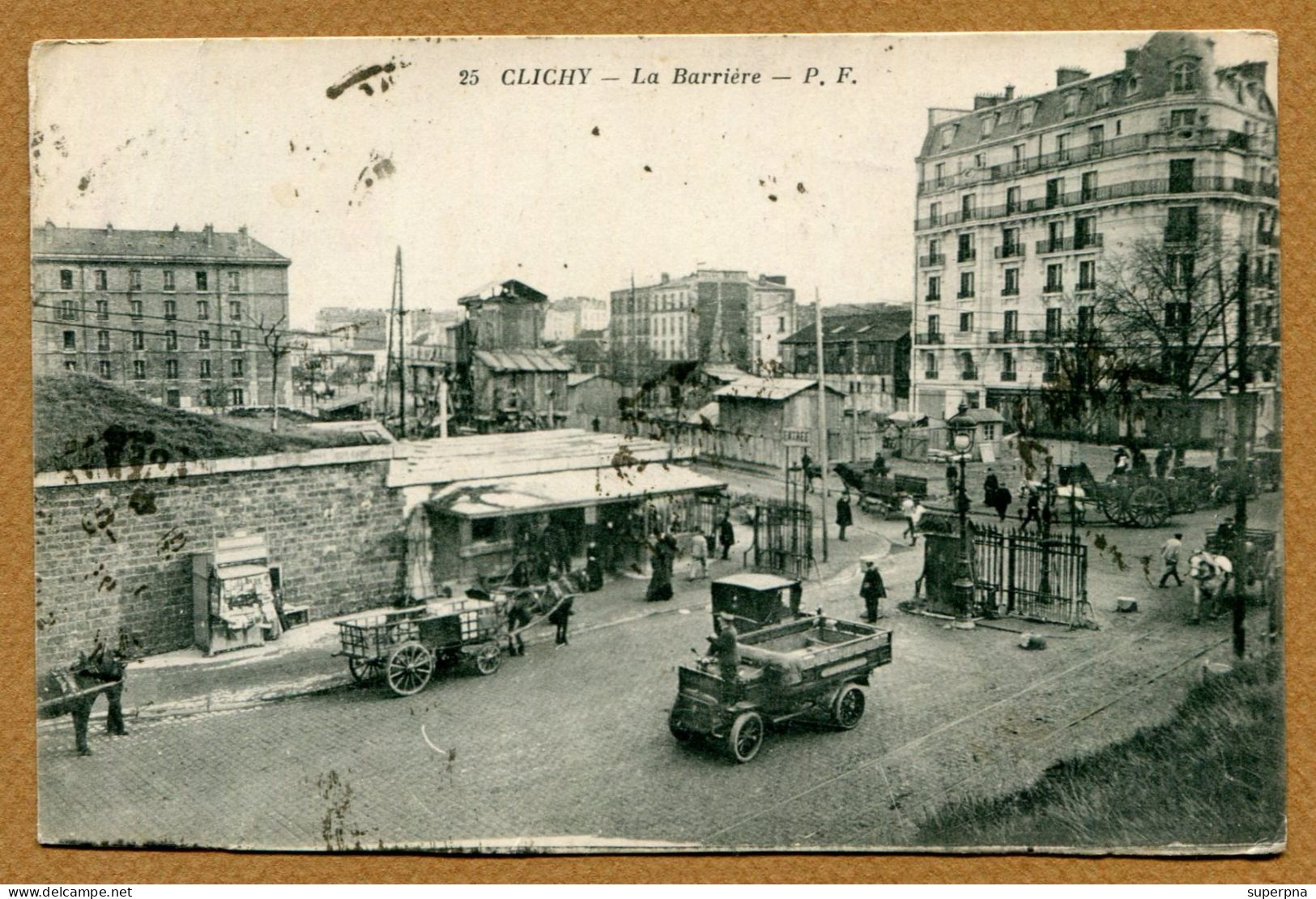 CLICHY (92) : " LA BARRIERE " - Clichy