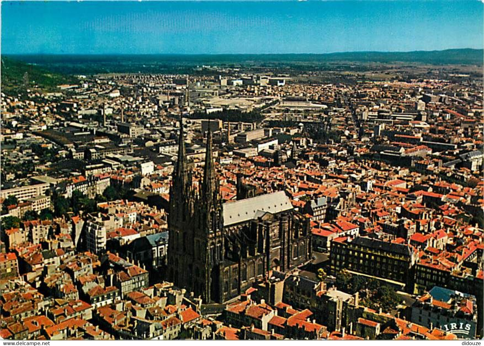 63 - Clermont Ferrand - La Cathédrale - Vue Aérienne - CPM - Carte Neuve - Voir Scans Recto-Verso - Clermont Ferrand
