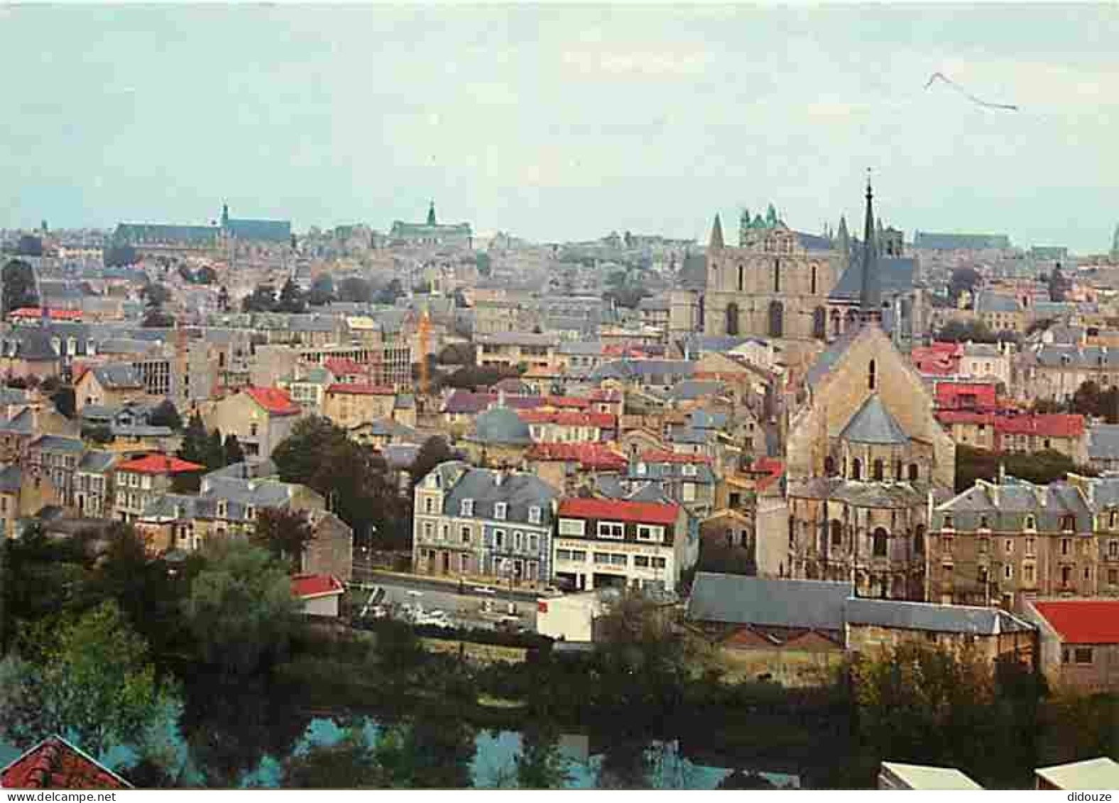 86 - Poitiers - Vue Générale - Carte Neuve - CPM - Voir Scans Recto-Verso - Poitiers