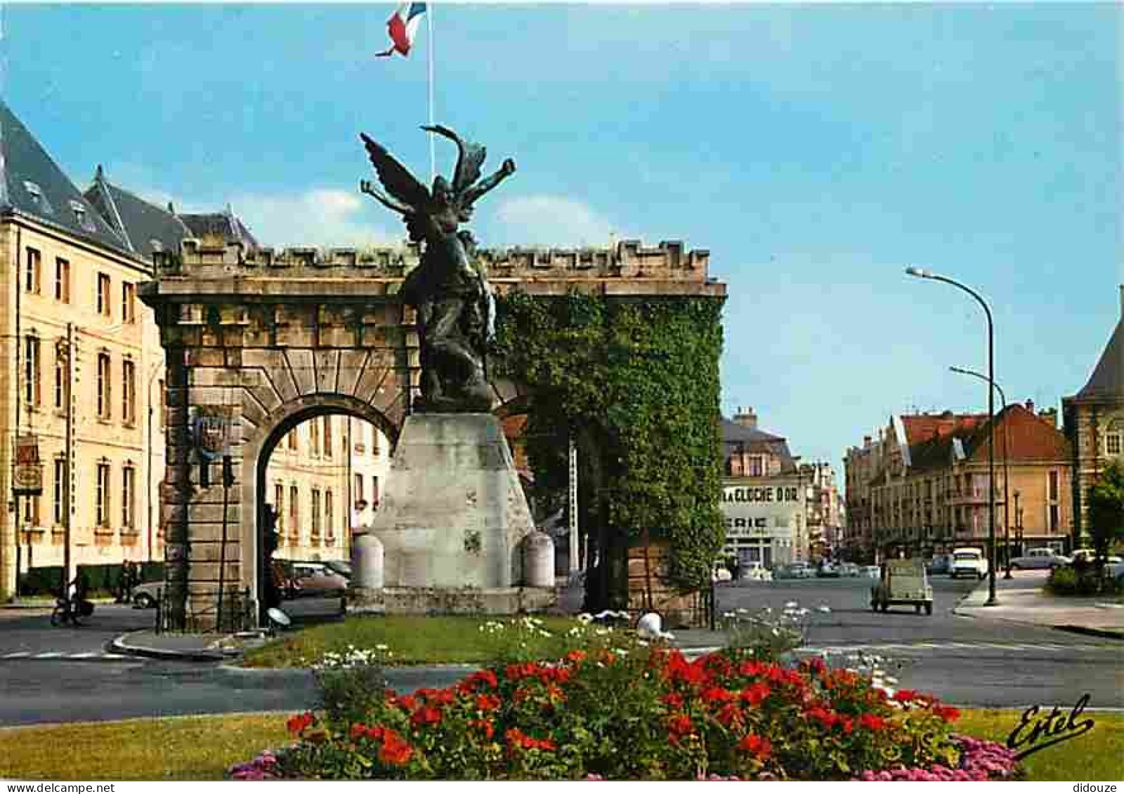 55 - Verdun - Le Monument Rodin - La Porte Saint Paul - Automobiles - Fleurs - Carte Neuve - CPM - Voir Scans Recto-Vers - Verdun