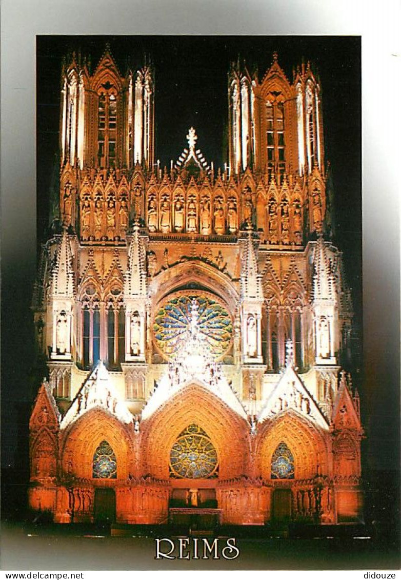 51 - Reims - Cathédrale Notre Dame - La Façade Illuminée - Vue De Nuit - CPM - Carte Neuve - Voir Scans Recto-Verso - Reims