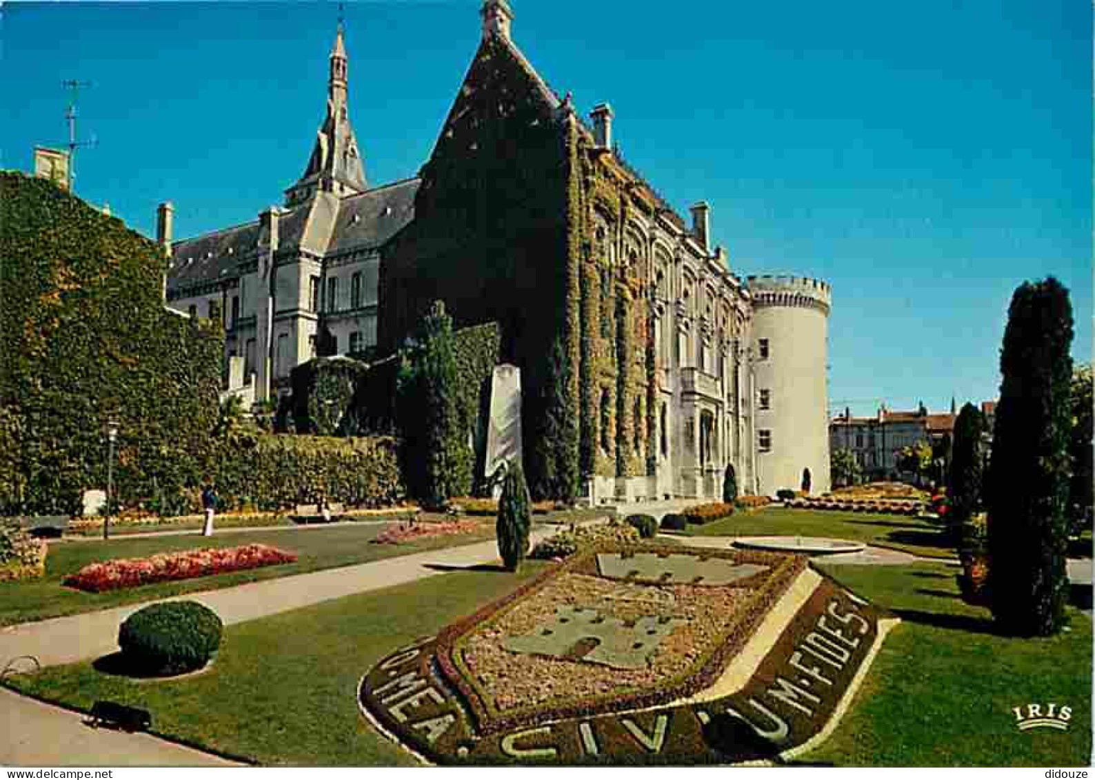 16 - Angouleme - Jardin De L'hôtel De Ville - Ecusson Des Armes D'Angoulème - Fleurs - Carte Neuve - CPM - Voir Scans Re - Angouleme