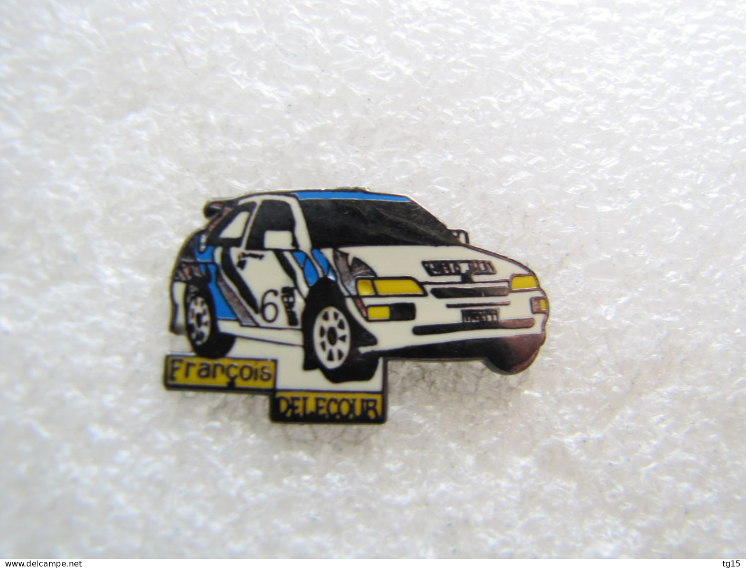 RARE  PIN'S     FORD   ESCORT  COSWORTH   FRANCOIS DELECOUR  RALLYE    Email  De Synthèse - Ford