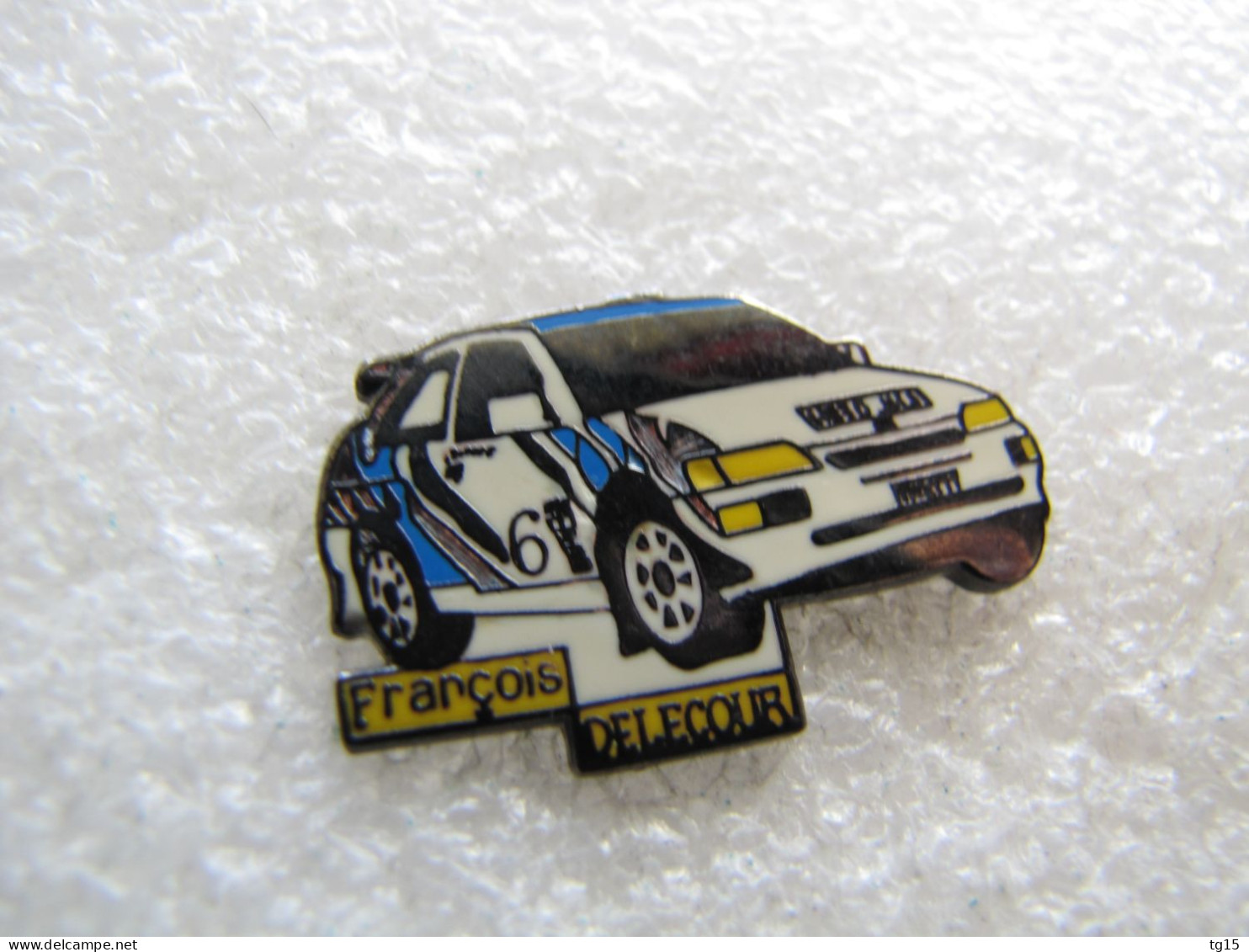 RARE  PIN'S     FORD   ESCORT  COSWORTH   FRANCOIS DELECOUR  RALLYE    Email  De Synthèse - Ford