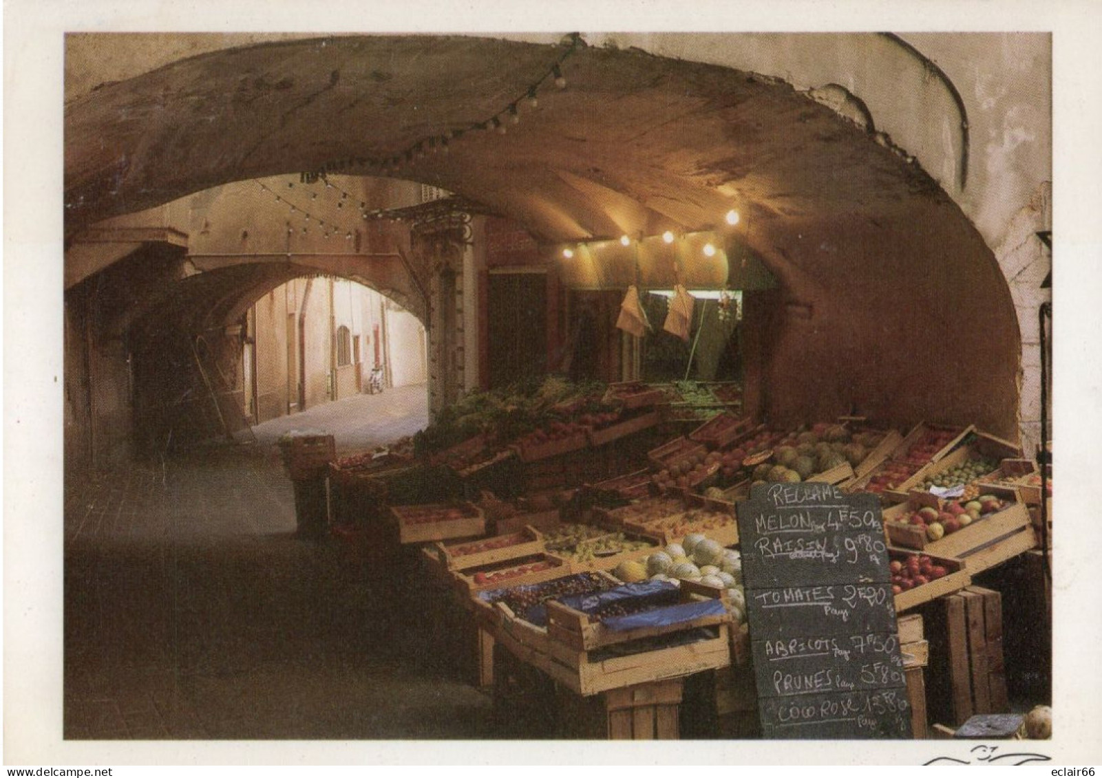 Marchés - Rue Méditerranéenne - Un Choix éclairé - Photo Nicolas Fournier - Fruits Et Légumes - CPM - Année 1987 - Marchés