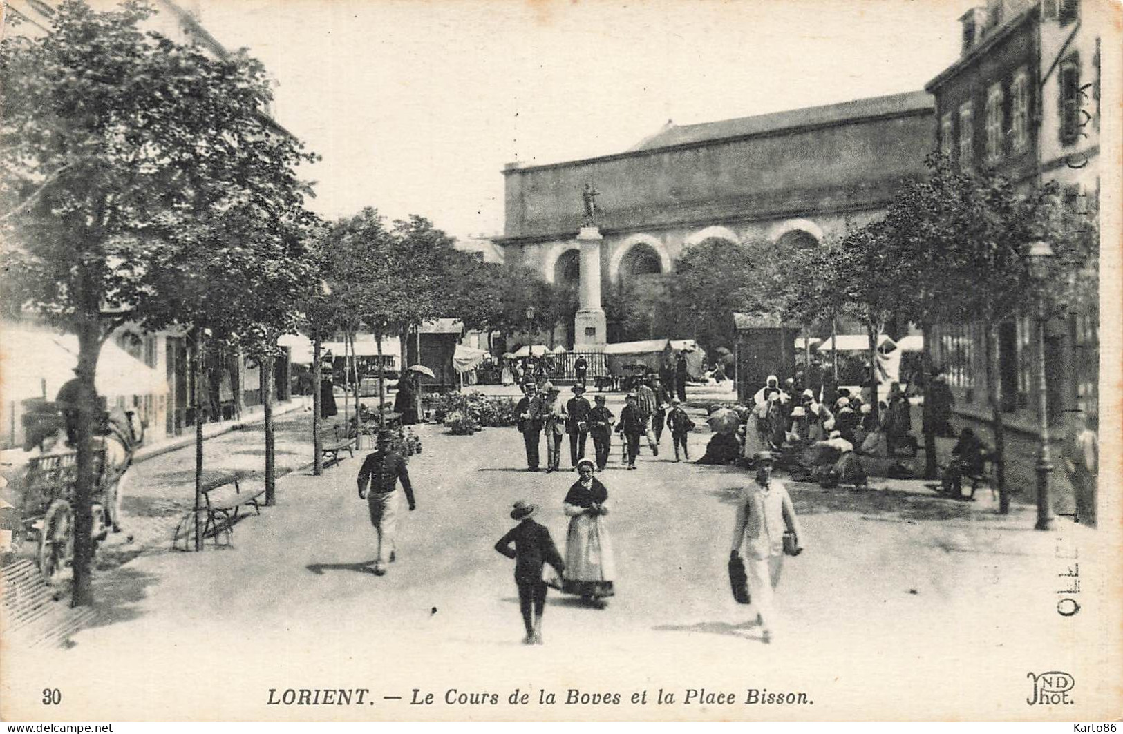 Lorient * Le Cours De La Boves Et La Place Bisson * Marché Foire * Pub Javel COTELLE CROIX - Lorient