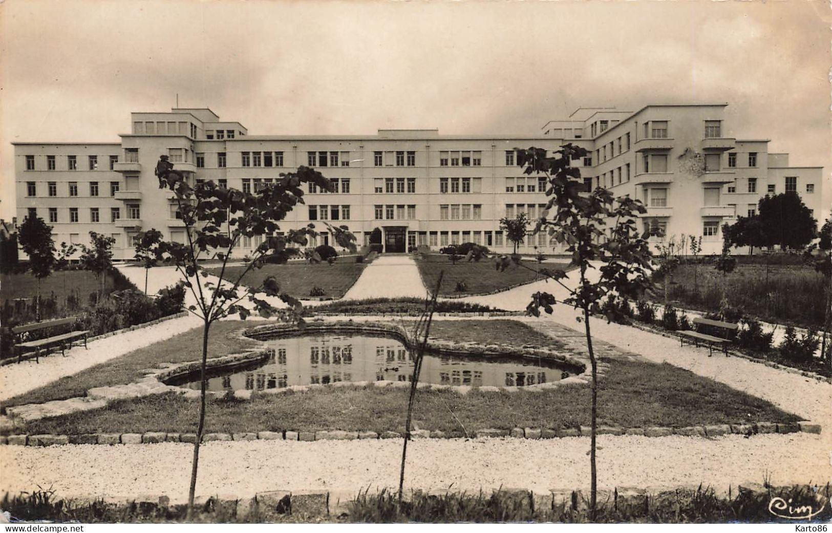 Lorient * L'hôpital Maritime * Vue Sur Les Jardins * établissement Médical - Lorient