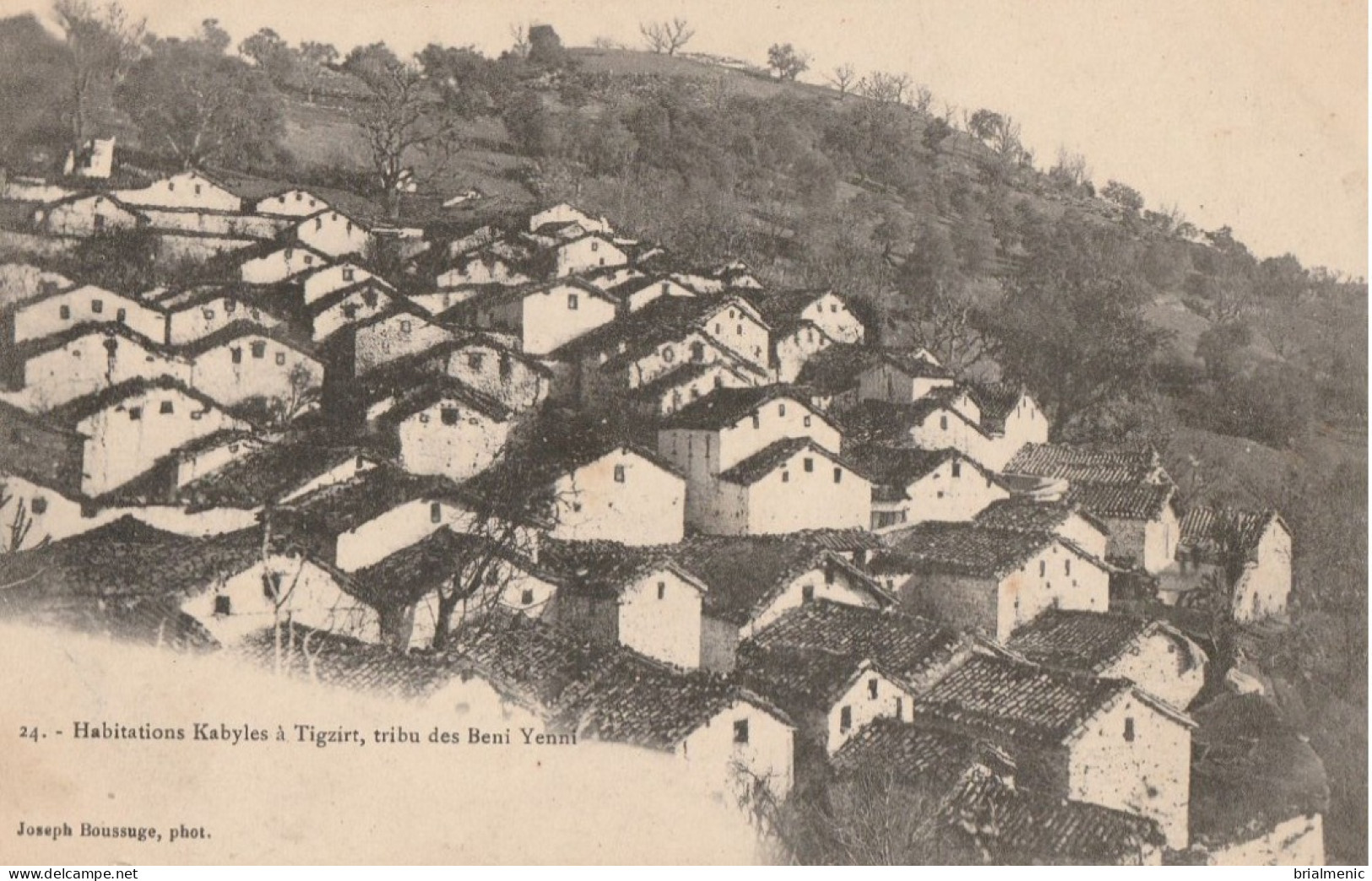 TIGZIRT  Habitations Kabyles  Tribu Des Beni Yenni - Autres & Non Classés