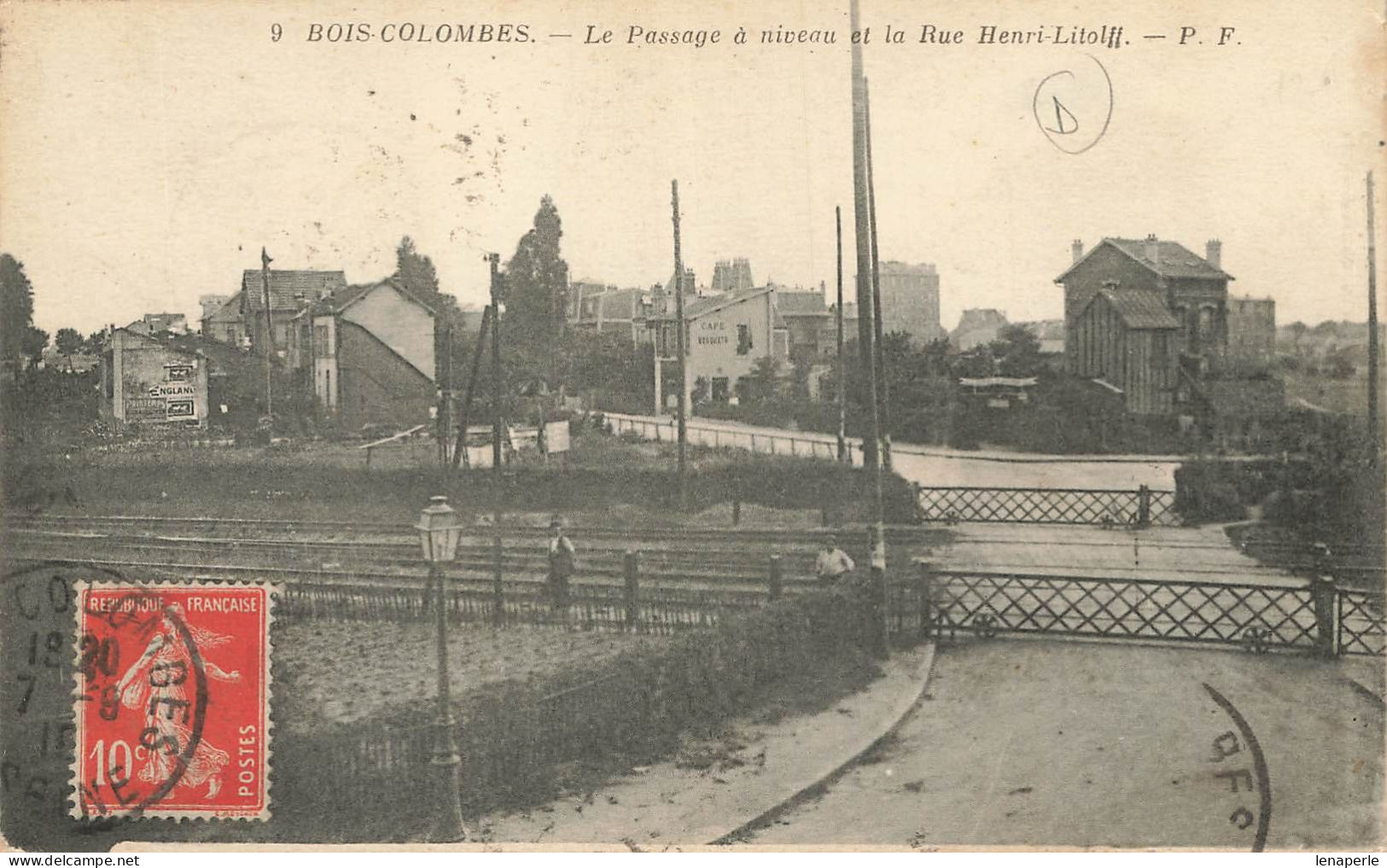 D9955 Bois Colombes Le Passage A Niveau - Autres & Non Classés