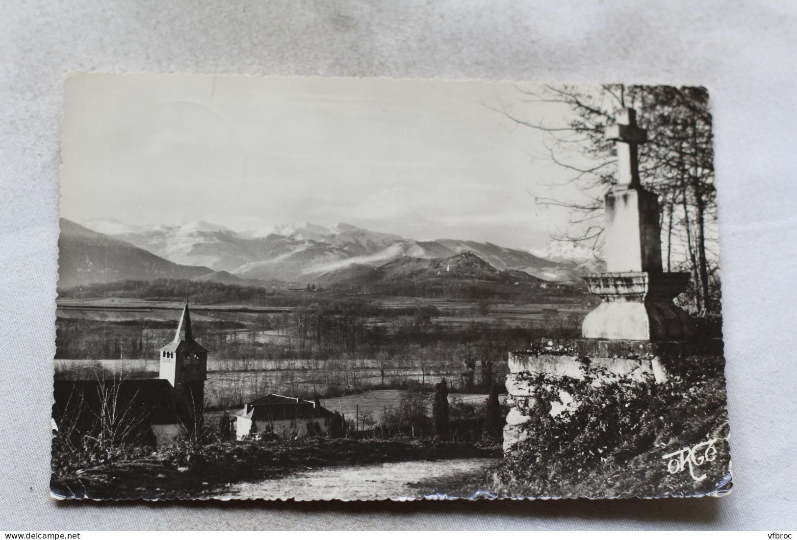 Cpsm, Tuzaguet, Vue Sur La Vallée De La Neste Et La Chaine Des Pyrénées, Hautes Pyrénées 65 - Autres & Non Classés