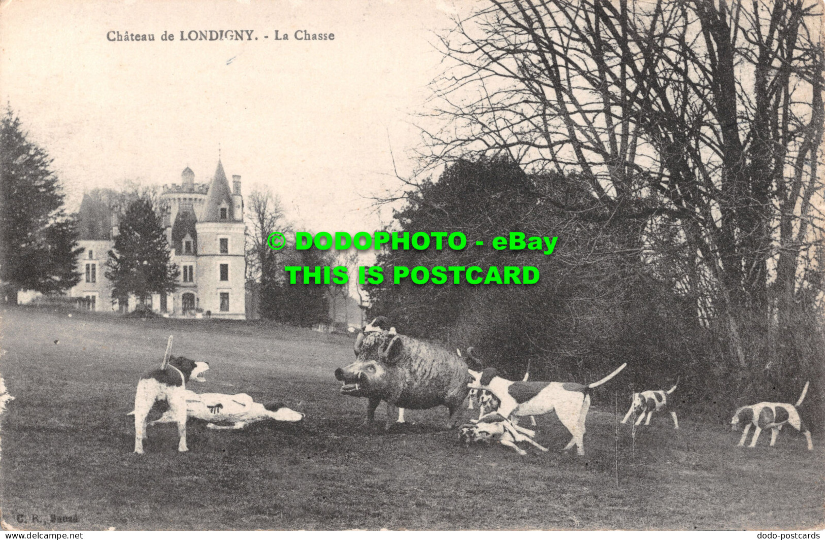 R513864 Chateau De Londigny. La Chasse. Postcard - Monde