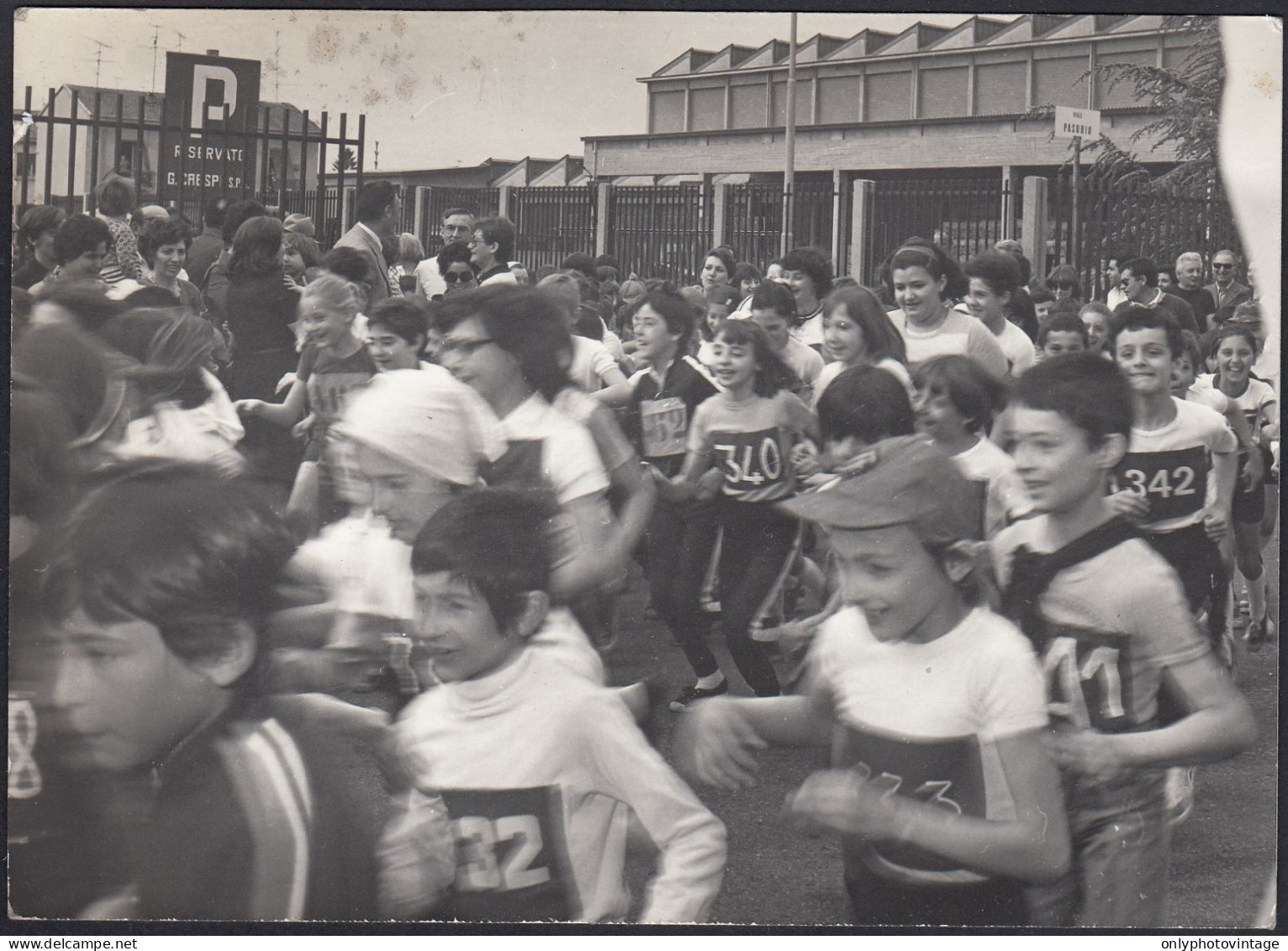 Legnano 1977 - Scena Di Una Gara Podistica Studentesca - Fotografia - Lieux