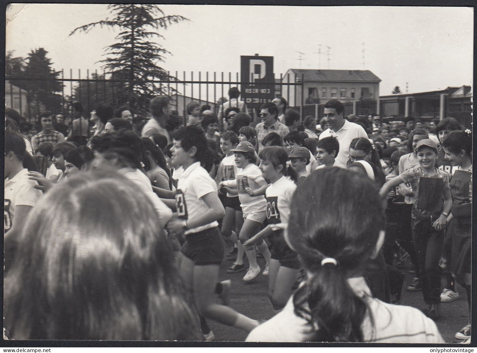 Legnano 1977 - Scena Di Una Gara Podistica Studentesca - Fotografia - Lieux