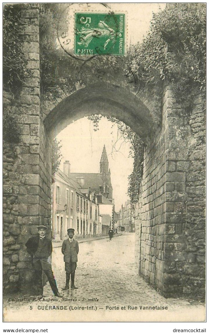 44 GUERANDE. Porte Et Rue Vannetaise 1913 - Guérande