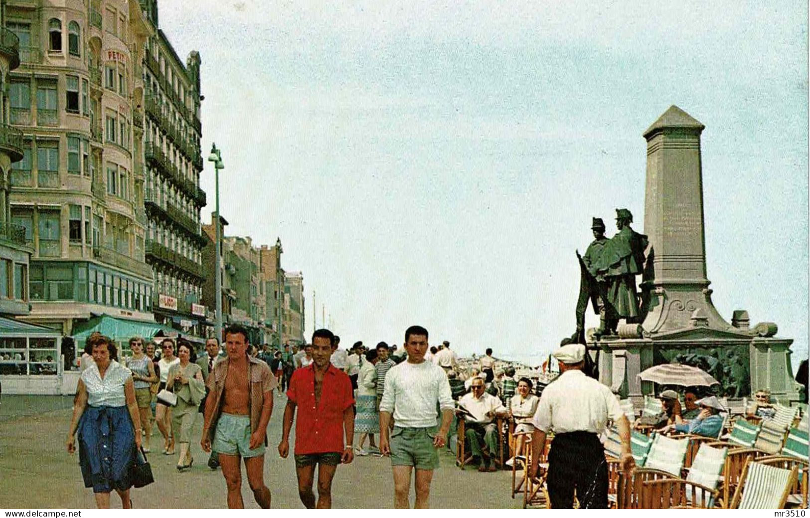 Blankenberge - Het Gedenkteeken Van Lippens En De Bruyne - Blankenberge