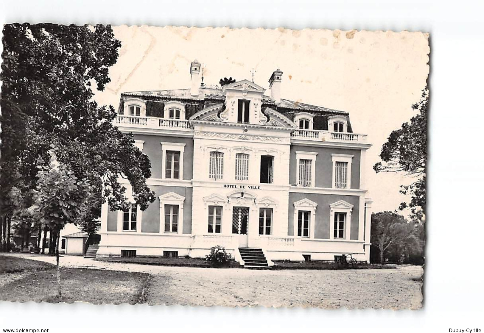 CASTETS DES LANDES - L'Hôtel De Ville - Très Bon état - Castets