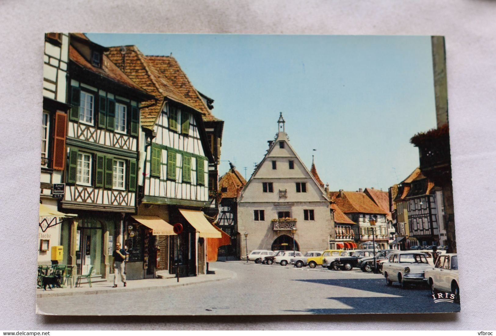 N817, Cpm, Obernai, La Place Du Marché Et La Halle Aux Blés, Bas Rhin 67 - Obernai