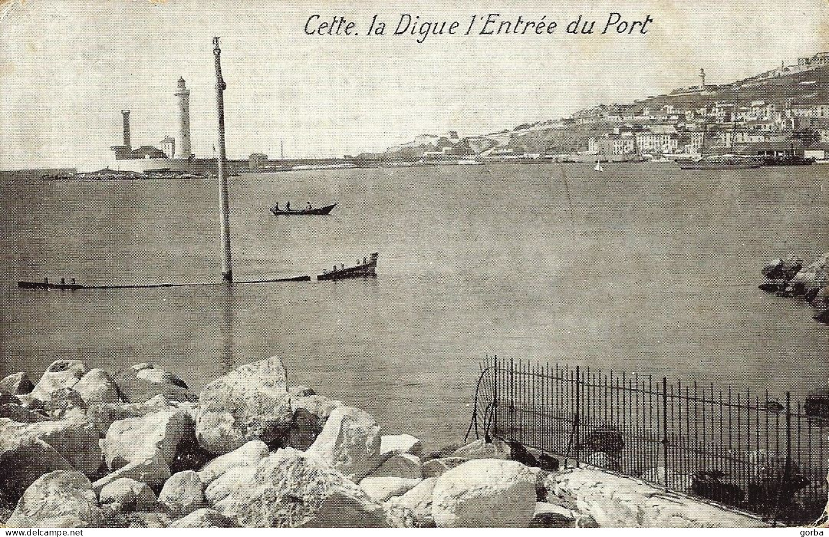 *CPA - 34 - CETTE (SETE) - La Digue, L'entrée Du Port - Sete (Cette)