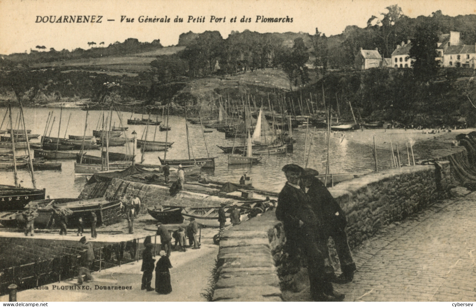 DOUARNENEZ - Vue Générale Du Petit Port Et Des Plomarchs - Animé - Douarnenez