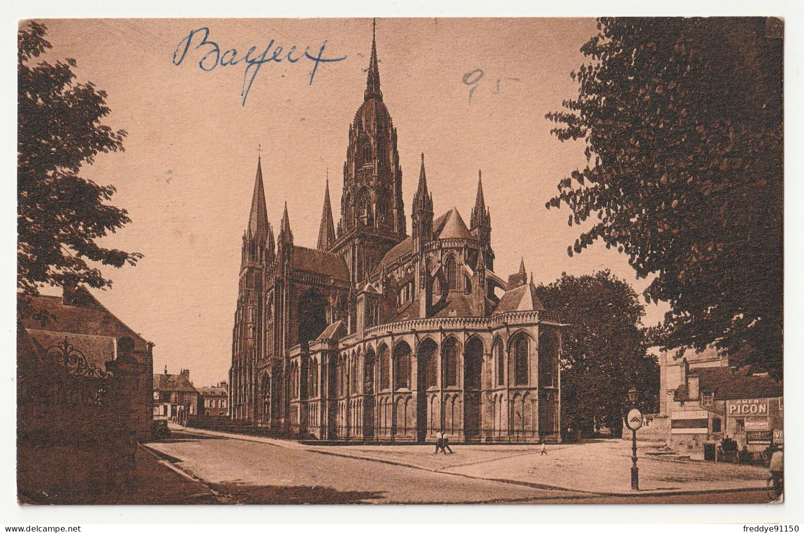 14 . Bayeux . La Cathédrale Notre Dame . 1934 - Bayeux