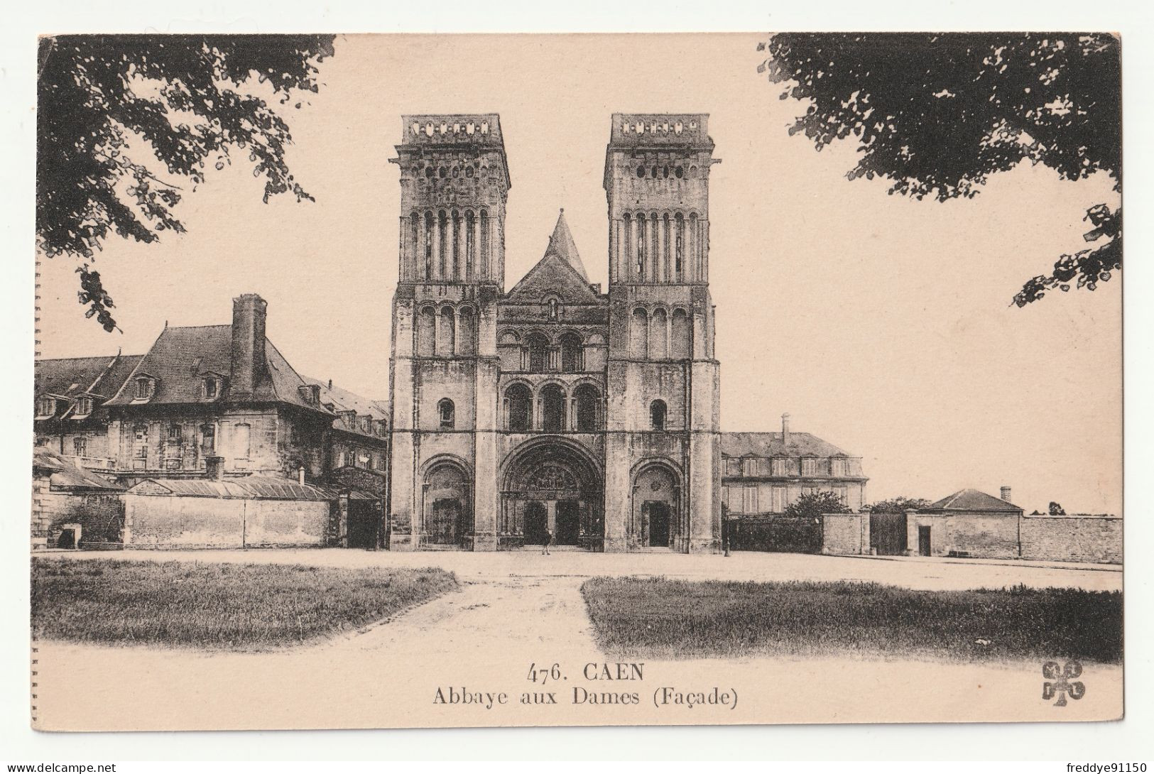 CPA 14 . Caen . Abbaye Aux Dames . Façade - Caen