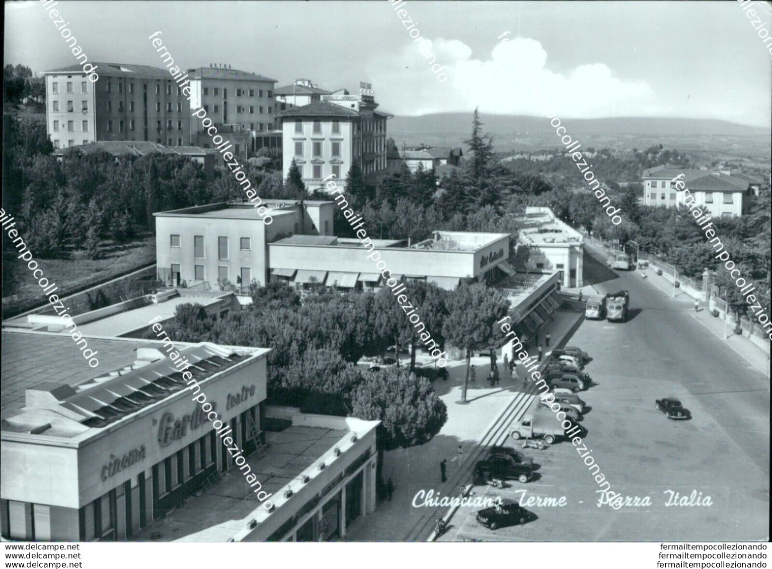 Bn682 Cartolina Chianciano Terme Piazza Italia Provincia Di Siena - Siena