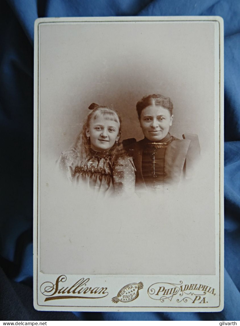 Photo Cabinet Chas. M. Sullivan, Philadelphia - Femme Et Fillette, En 1894 L432 - Alte (vor 1900)