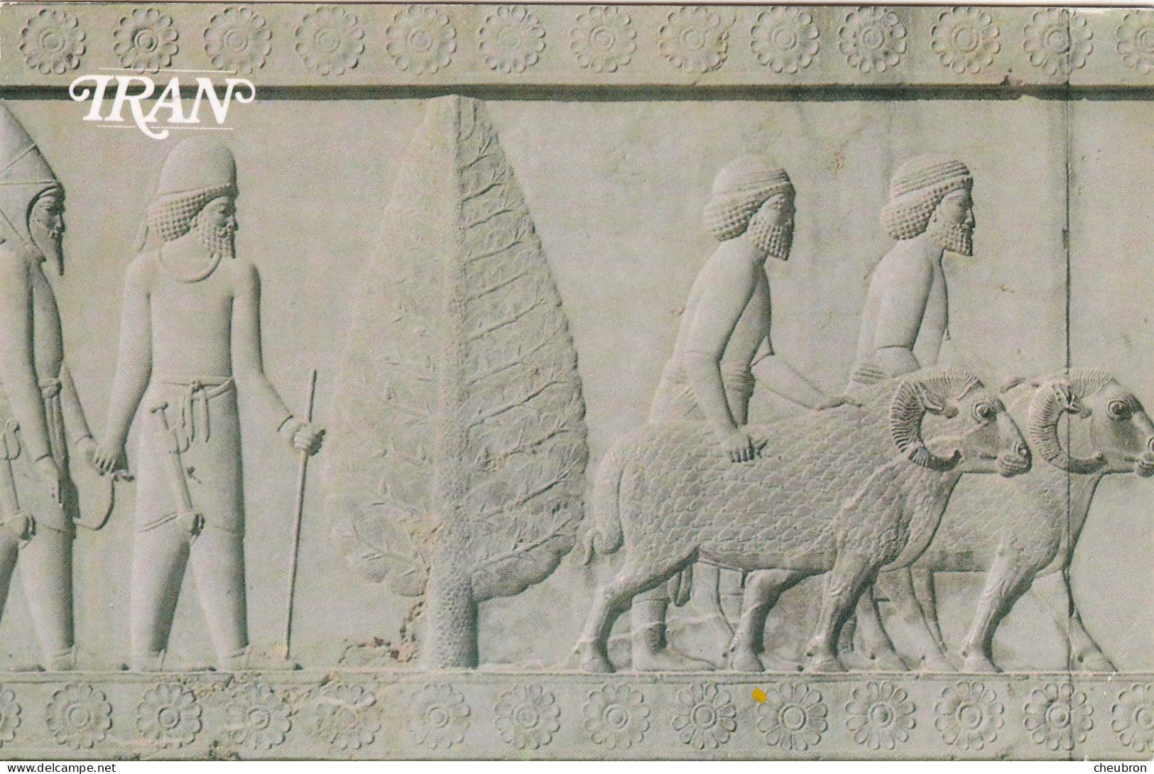 IRAN. TEHERAN ( ENVOYE DE). SHIRAZ " RELIEFS ON A STAIRWAY OF PERSEPOLIS  ". ANNEE 2000 + TEXTE + TIMBRES - Iran