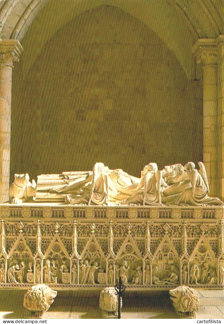 ALCOBAÇA - Túmulo De D. Pedro I No Mosteiro  (2 Scans) - Leiria