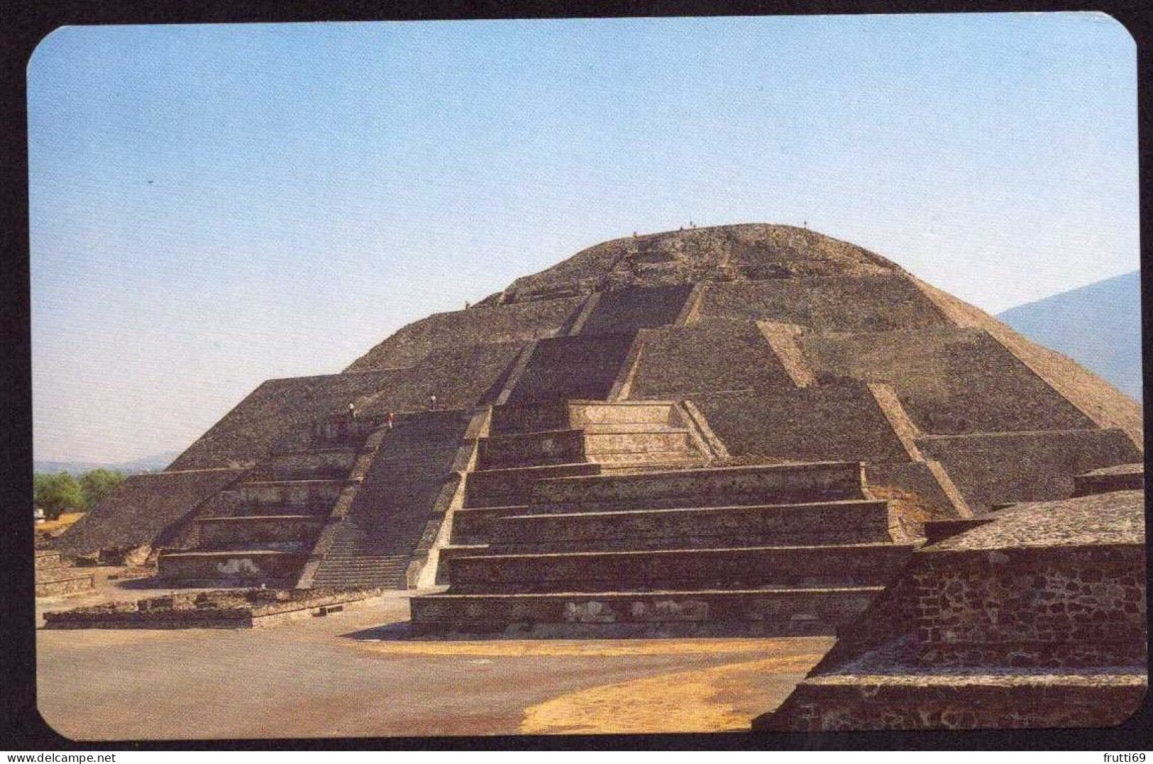 AK 211917 MEXICO - San Juan Teothiuacan - Pyramid To The Moon - Mexico