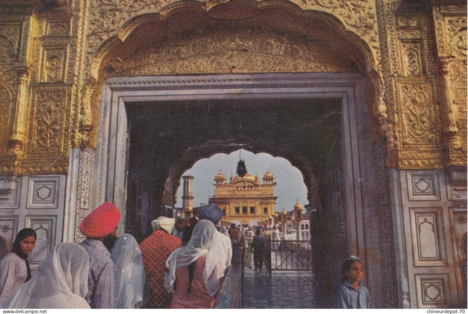 Inde   Le Temple D'Or Est Le Nom Informel Du Harmandir Sahib - India