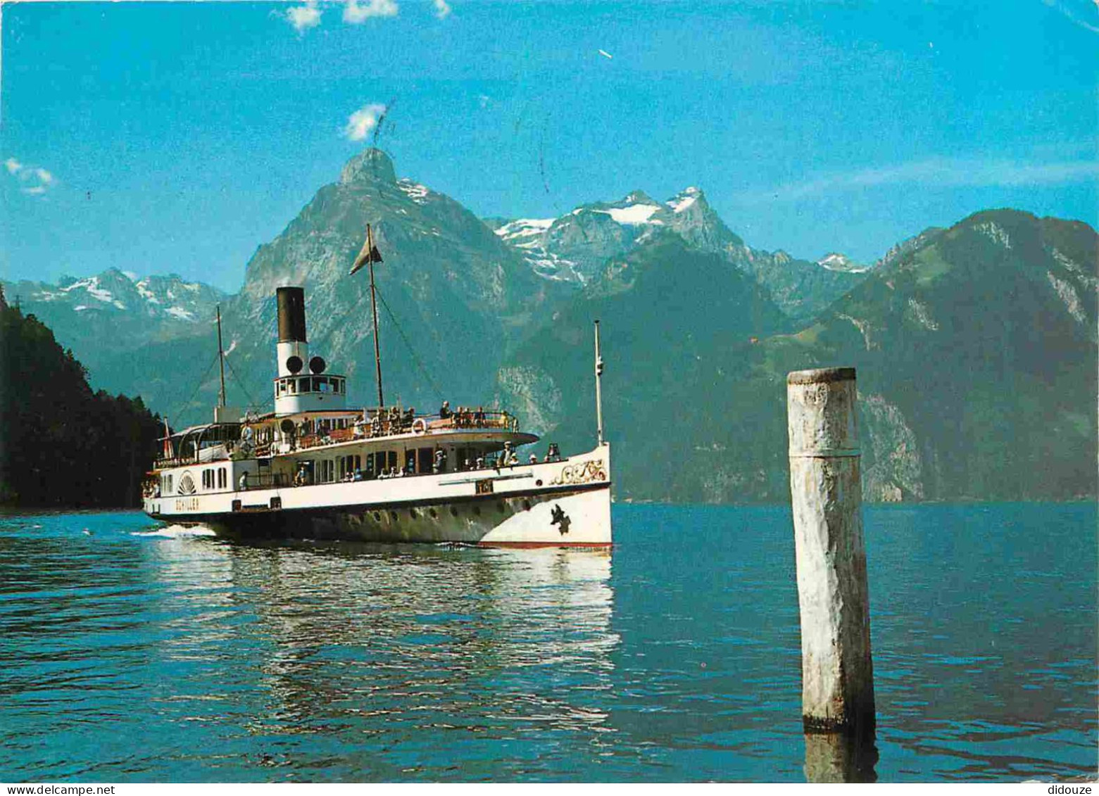 Bateaux - Bateaux Promenade - Vierwaldstattersee Urnersee - Raddampfer Schiller Mit Urirotstock - CPM - Voir Scans Recto - Sonstige & Ohne Zuordnung