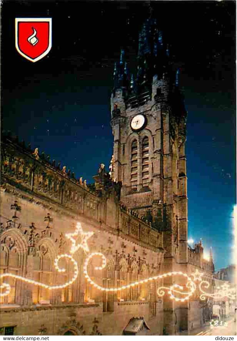 59 - Douai - Le Beffroi - Vue De Nuit - Illuminations De Noel - Blasons - CPM - Voir Scans Recto-Verso - Douai