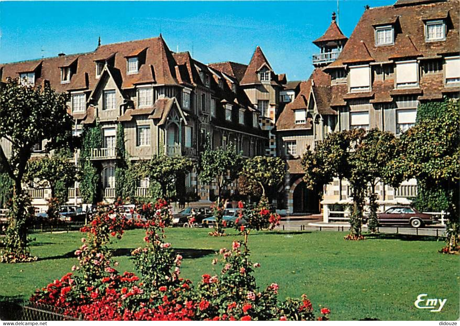 14 - Deauville - L'hôtel Normandy, La Façade Sur Les Jardins De La Place François André - Fleurs - Automobiles - Flamme  - Deauville