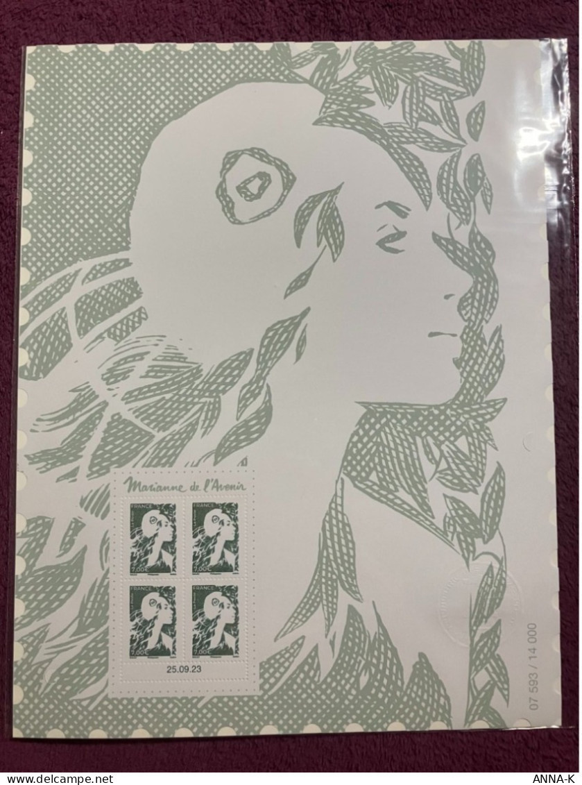 Affiche Marianne De L'Avenir De 2024 (avec Port Suivi Gratuit). - Unused Stamps