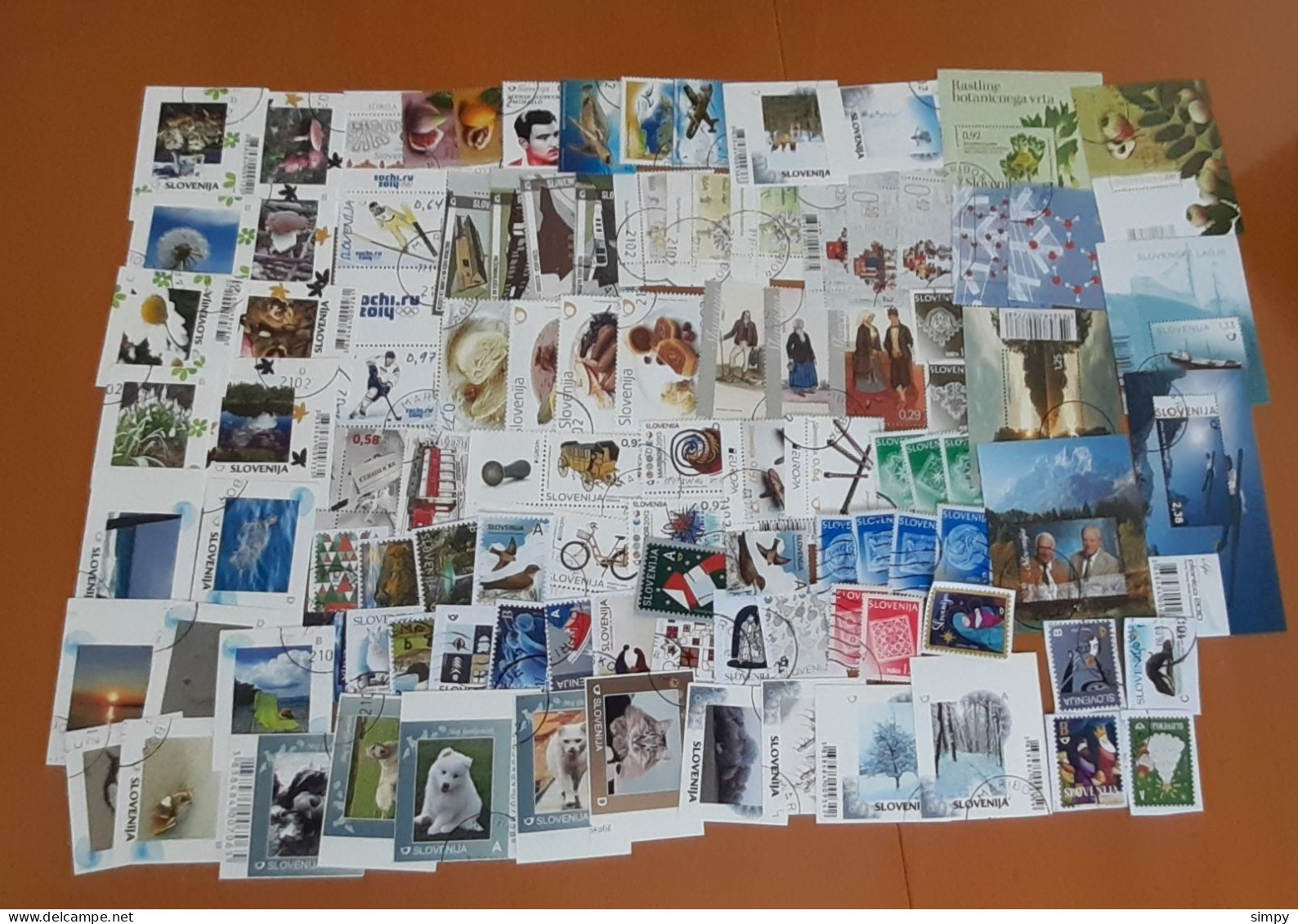 SLOVENIA 100 Different Used Stamps And Block Lot 2 - Slovenia