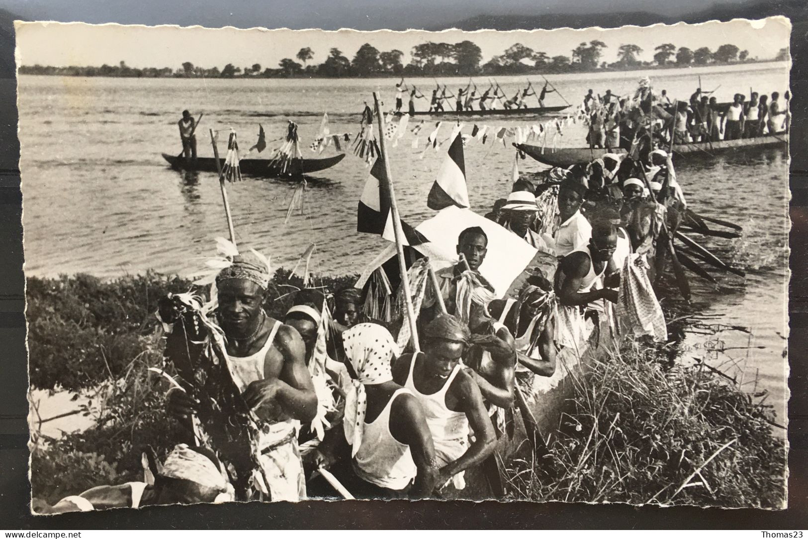 Arrivée D'une Course De Pirogues Sur Le Congo, Lib Paillet, N° 1775 - Pointe-Noire