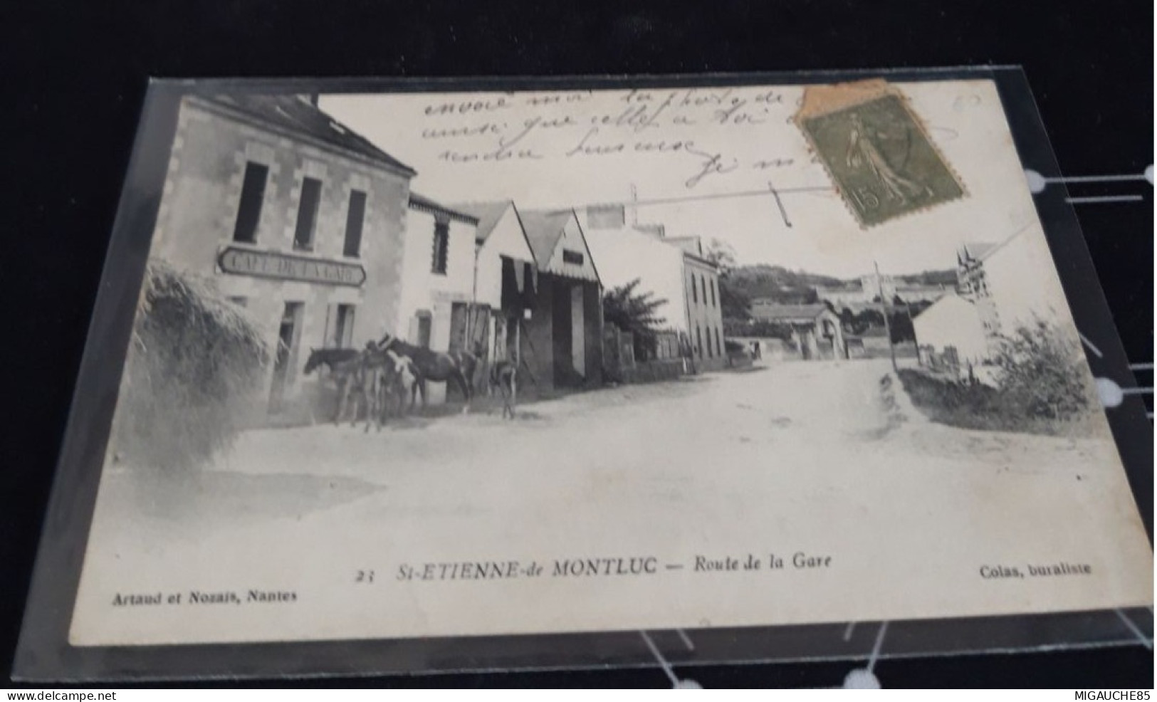 Cartes   Postale N  23 ST ETINNE DE MONTLUC  Route De La Gare (café De La Gare) - Saint Etienne De Montluc