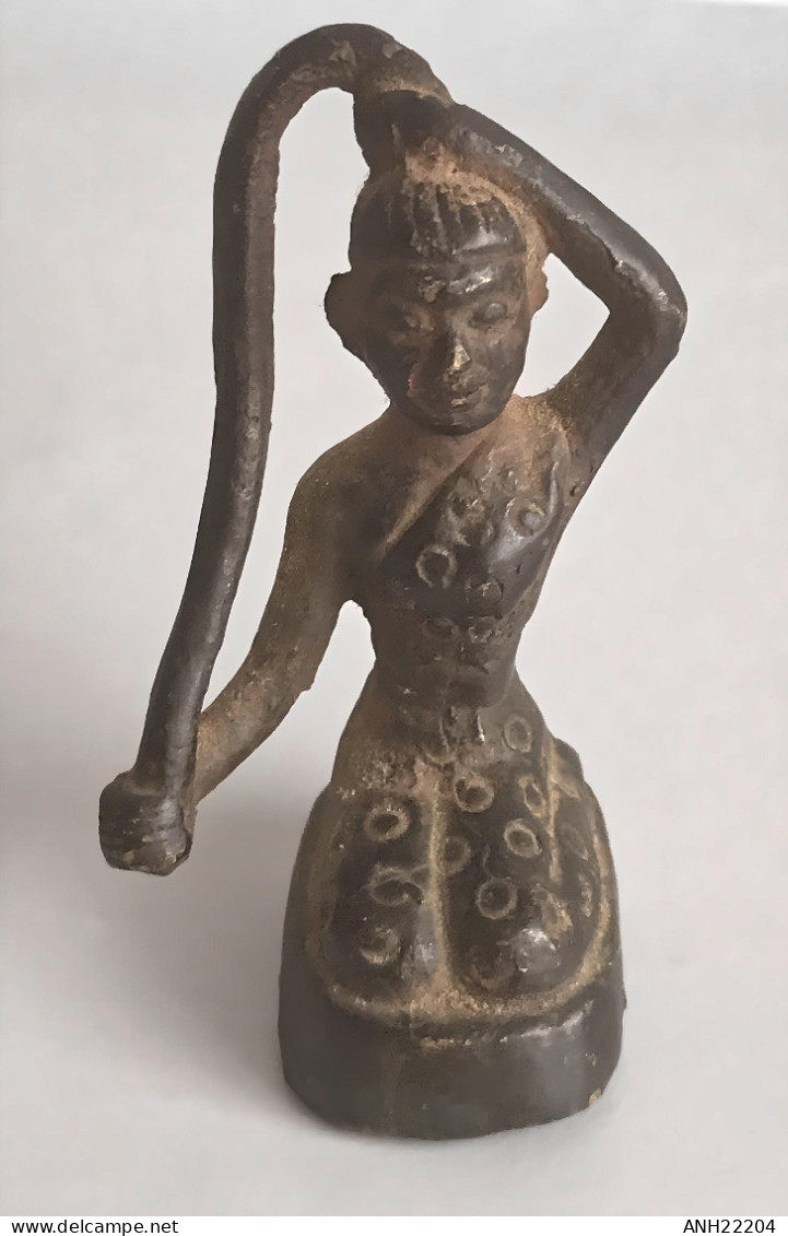 Antique Et Rare Amulette / Statuette De Mae Per - Bronze - Thailande, 18ème / 19ème Siècle - Art Asiatique