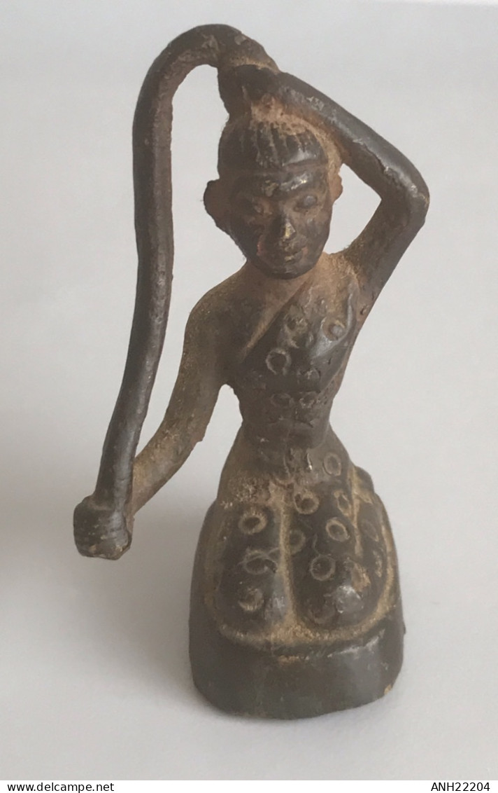 Antique Et Rare Amulette / Statuette De Mae Per - Bronze - Thailande, 18ème / 19ème Siècle - Asian Art