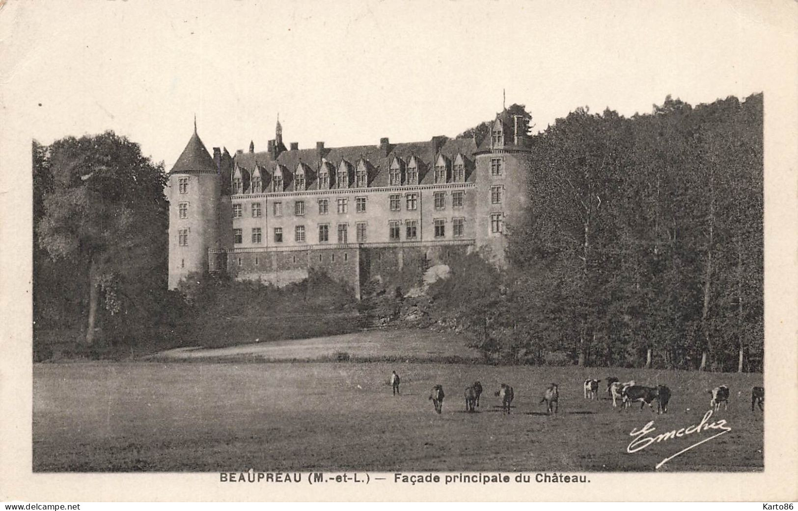 Beaupréau * La Façade Principale Du Château - Other & Unclassified