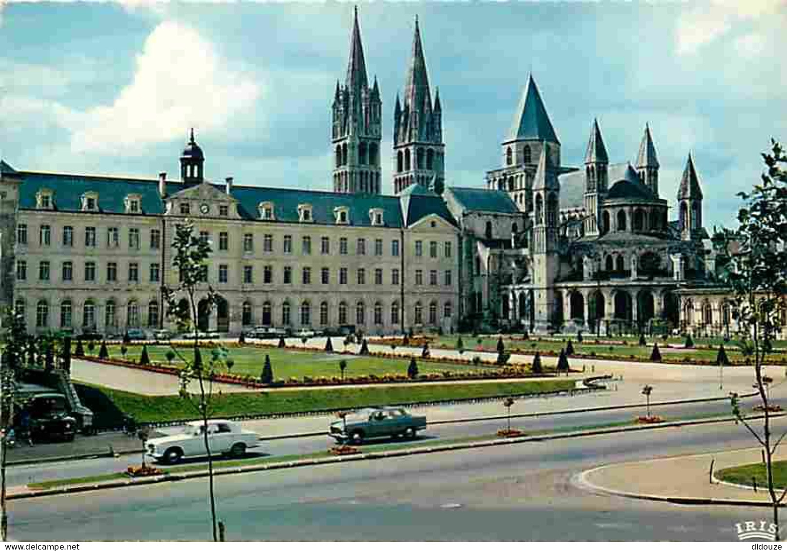 Automobiles - Caen - Le Jardin - L'Hotel De Ville - L'Abbaye Aux Hommes - Eglise Saint Etienne - Carte Neuve - CPM - Voi - Toerisme